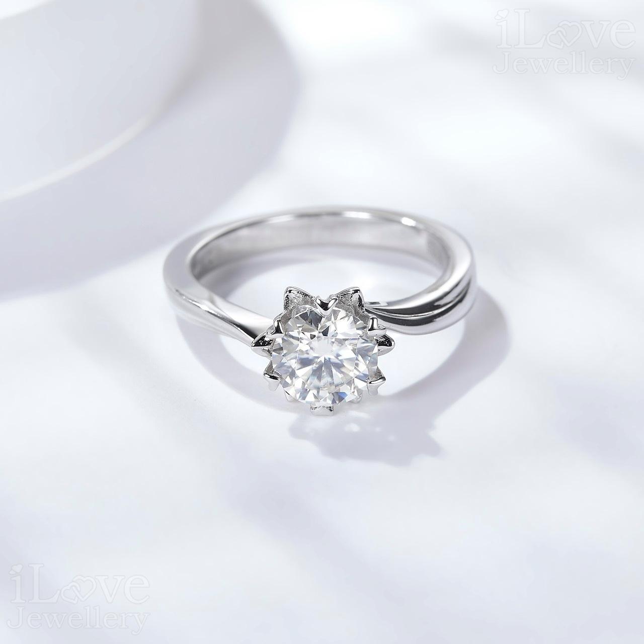 Floral Solitaire Moissanite Ring ILR210