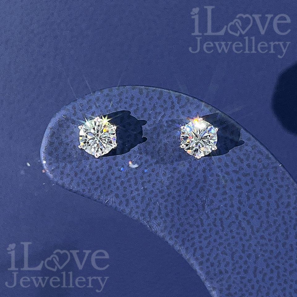 Starlight Whisper Stud Earrings ILE015