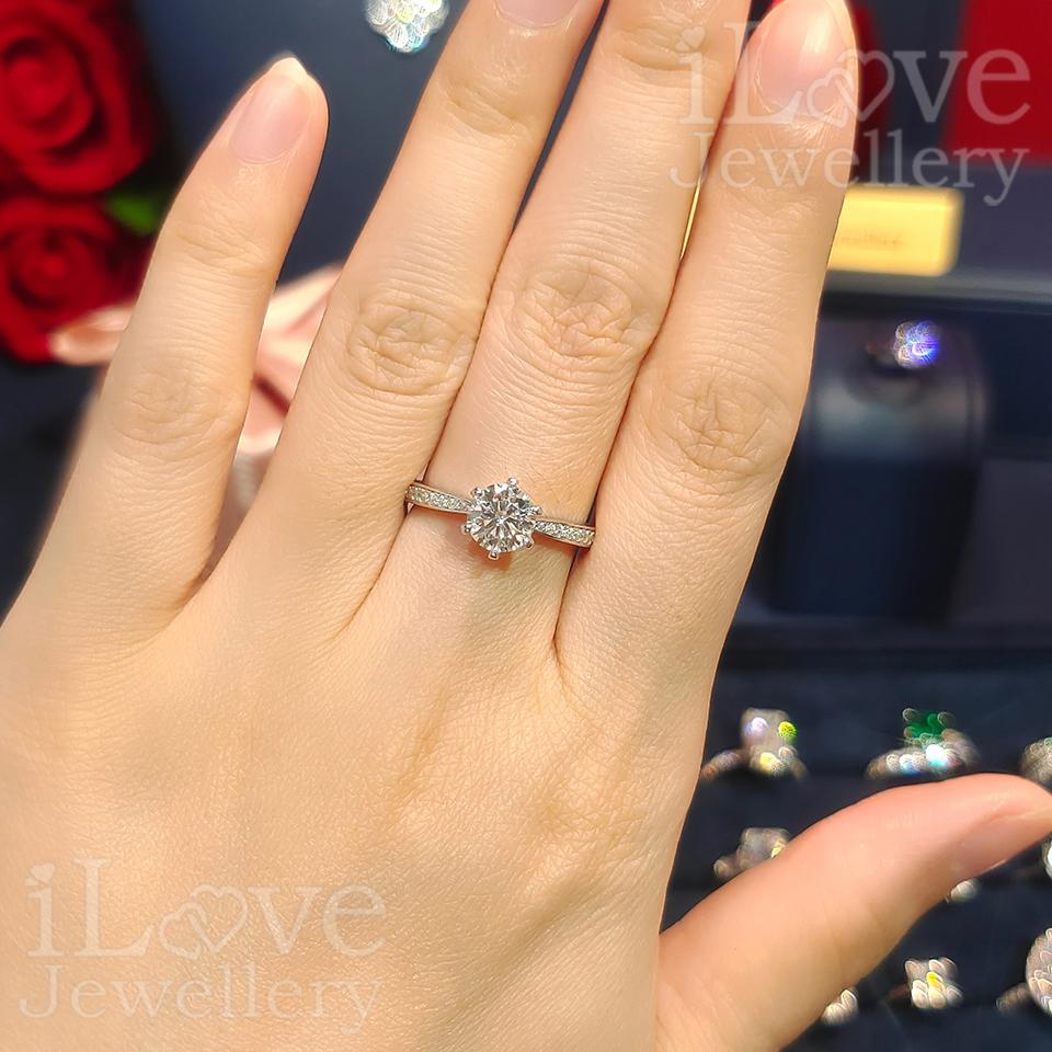 Round Cut Solitaire Moissanite Ring ILR209