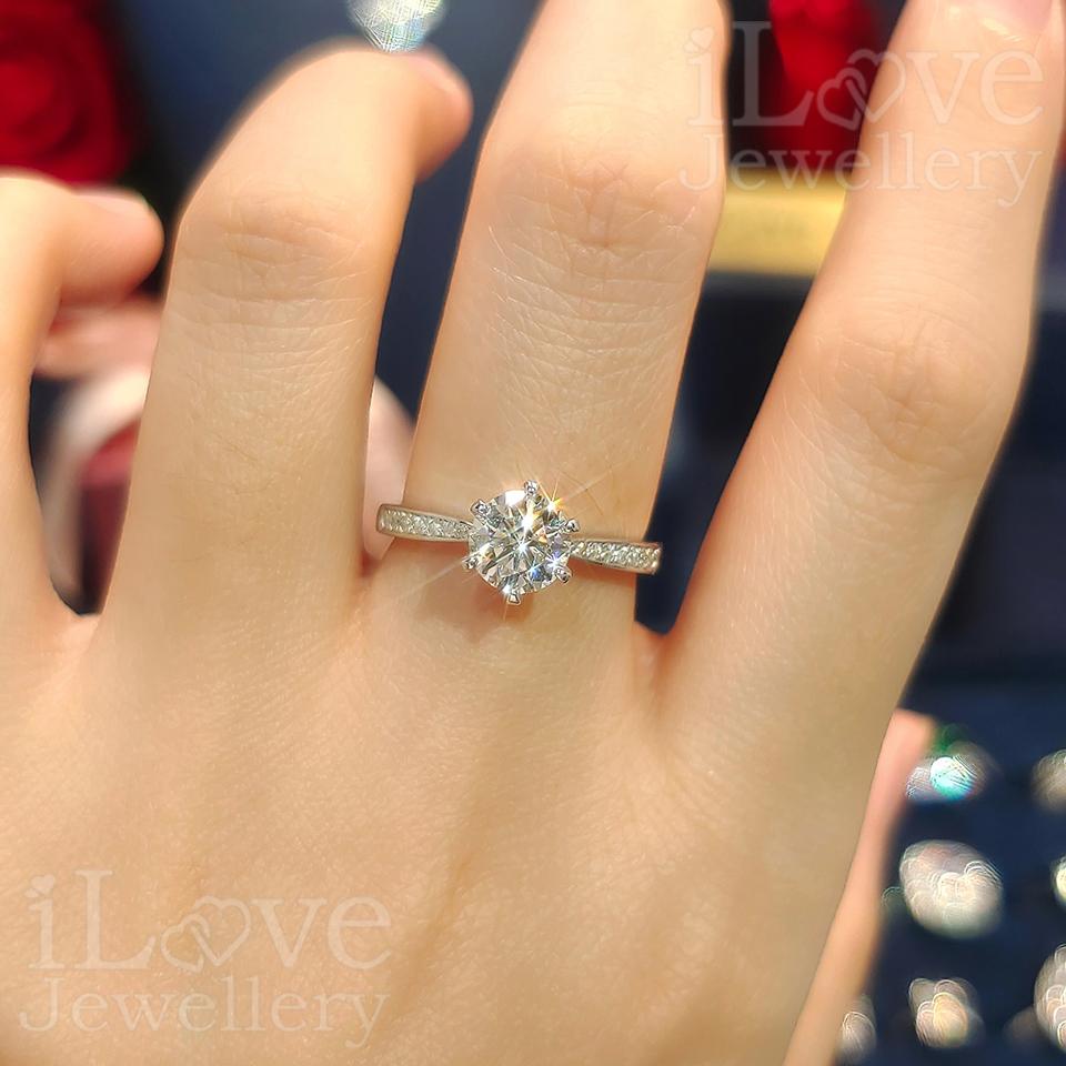 Round Cut Solitaire Moissanite Ring ILR209