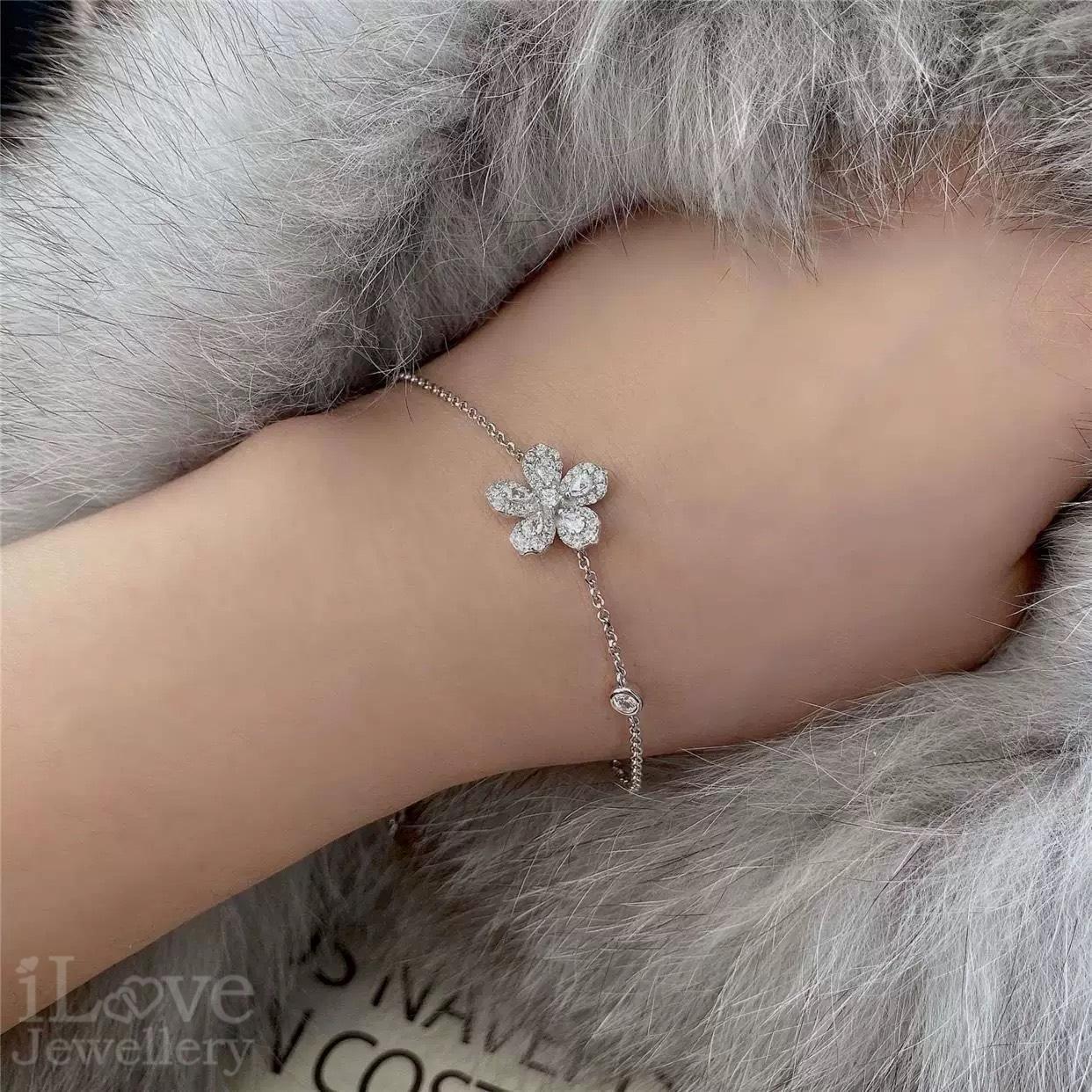 Blossom Petal Bracelet ILB003