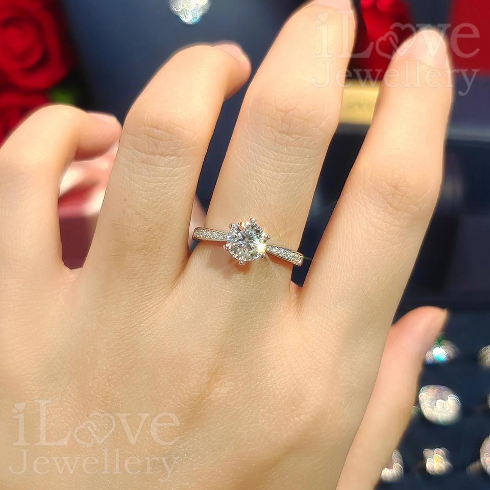 Round Cut Solitaire Moissanite Ring ILR209