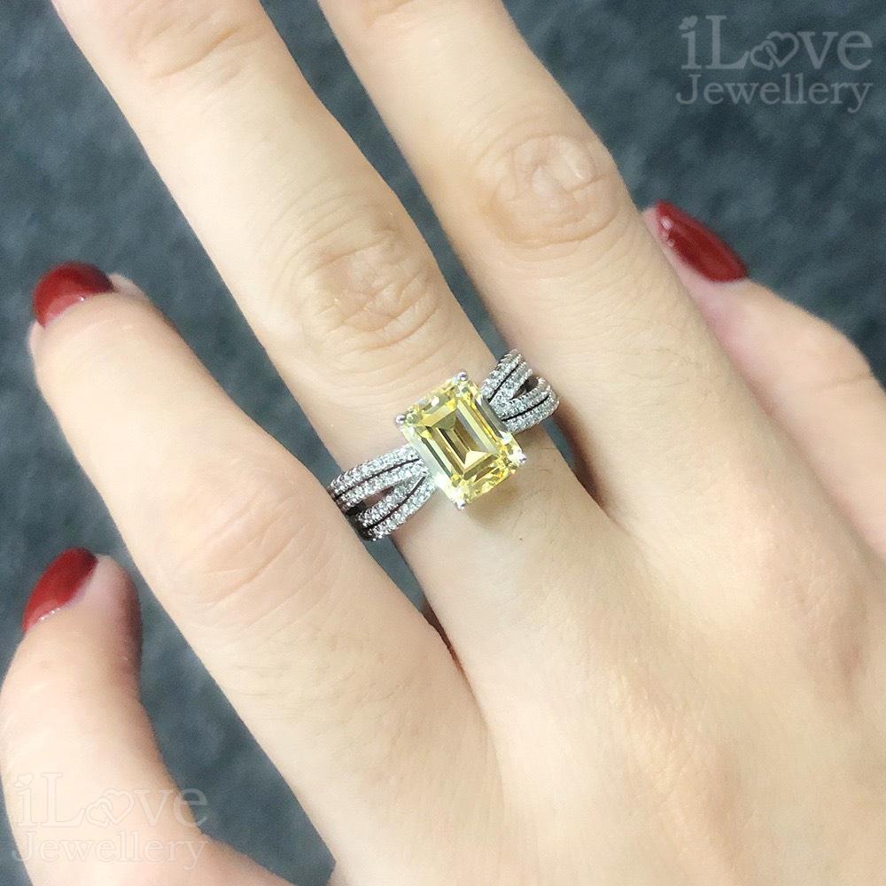 Golden Radiance Emerald-Cut Ring ILR008