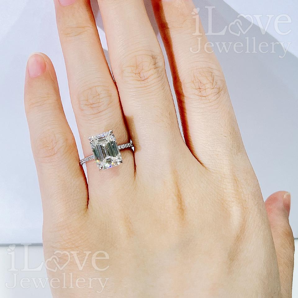 Emerald-Cut Solitaire Ring with Pave Band ILR025