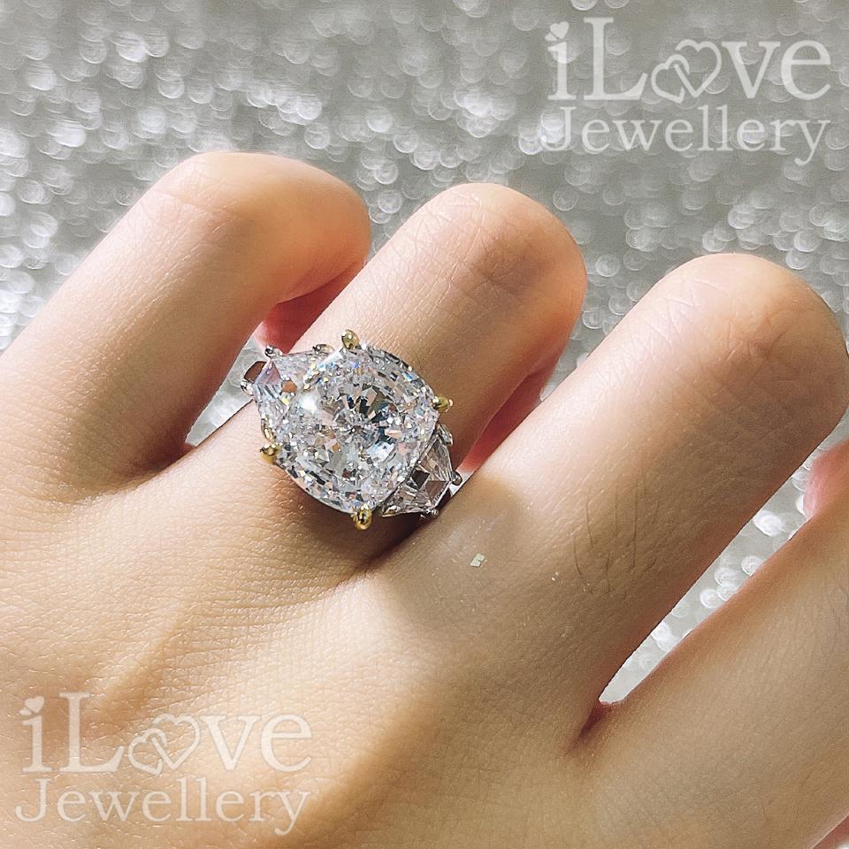 Sunlit Empress Oval Trilogy Ring ILR024