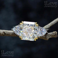 Crown Radiance Trilogy Ring ILR009 White