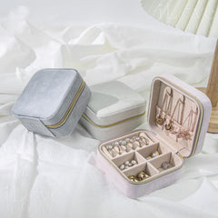 Premium Jewelry Box Flannel Organizer Storage ILG004