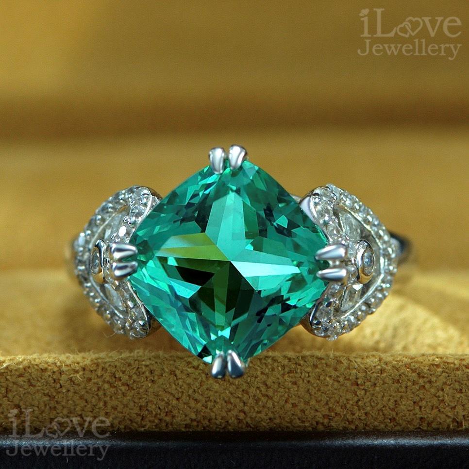 Radiant Cushion Cut Green Cocktail Ring ILR032
