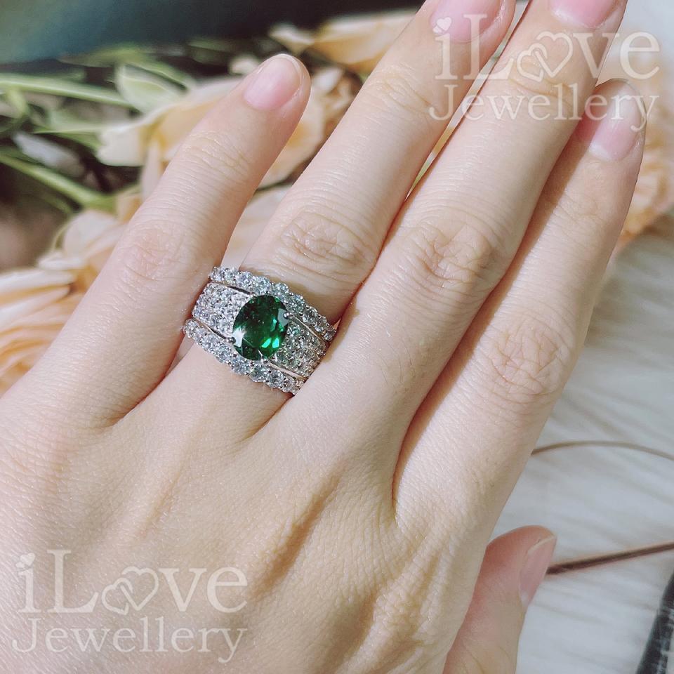 Oval Emerald Statement Ring ILR031