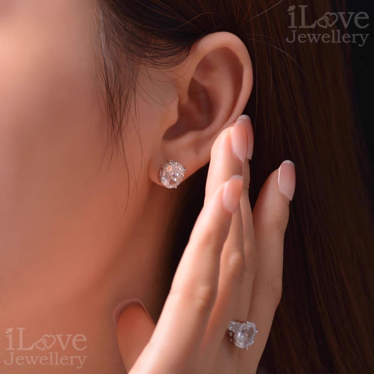 Luna Oval Stud Earrings ILE013